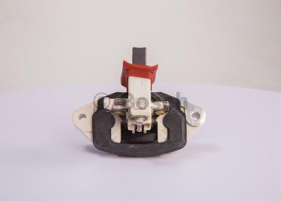 BOSCH 6 033 RD0 002 - Voltage regulator, alternator car-mod.net