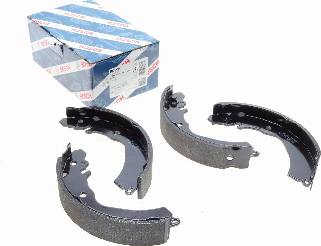 BOSCH 0 986 487 451 - Drum Brake Shoe Set car-mod.net