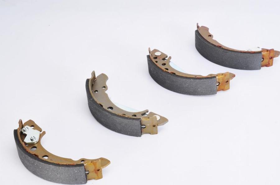 BOSCH 0 986 487 002 - Drum Brake Shoe Set car-mod.net