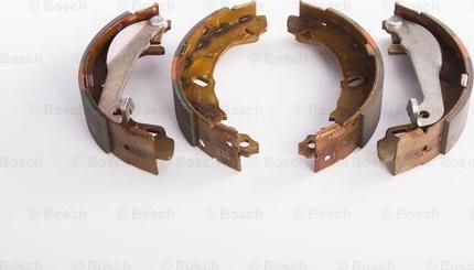 BOSCH 0 204 072 224 - Drum Brake Shoe Set car-mod.net