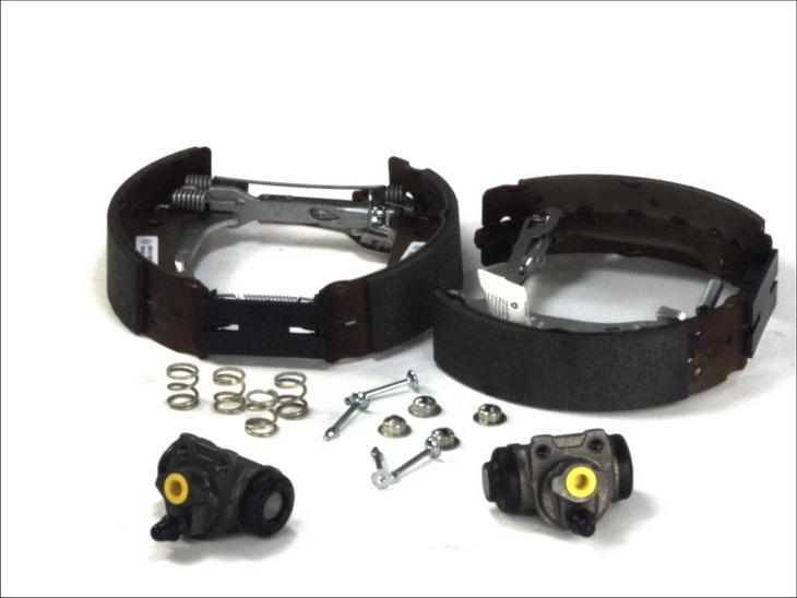 BOSCH 0 204 114 073 - Drum Brake Shoe Set car-mod.net