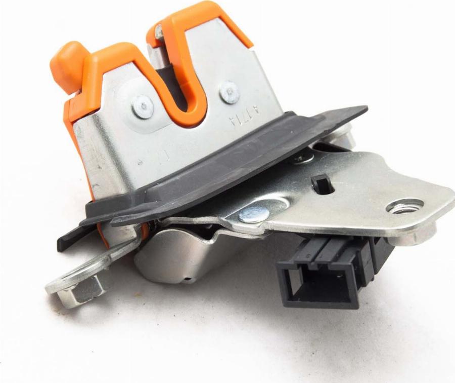 BRANO 113-913385-100 - Tailgate Lock car-mod.net