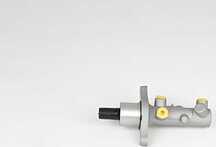 BSG BSG 90-215-002 - Brake Master Cylinder car-mod.net