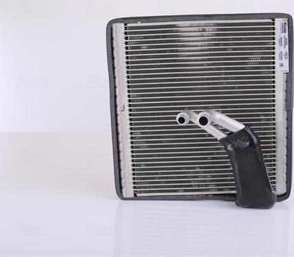 Nissens 92369 - Evaporator, air conditioning car-mod.net