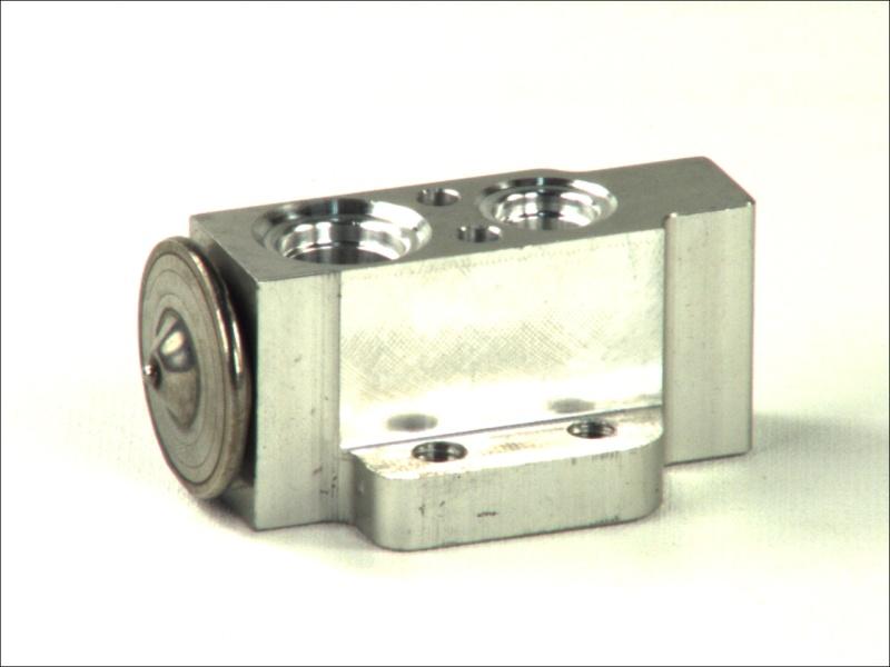 Thermotec KTT140005 - Expansion Valve, air conditioning car-mod.net