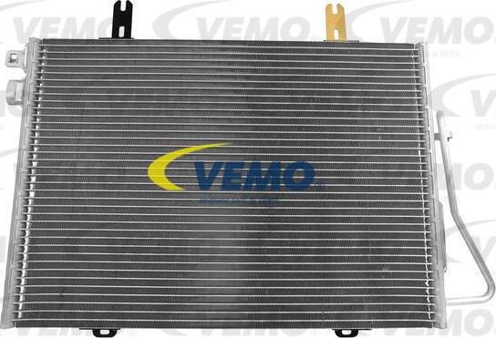 Vemo V46-62-0007 - Condenser, air conditioning car-mod.net