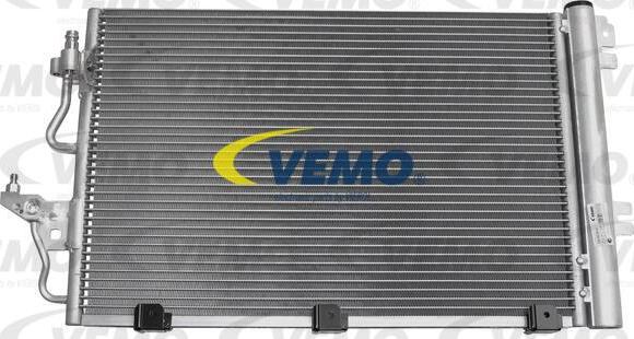 Vemo V40-62-0014 - Condenser, air conditioning car-mod.net