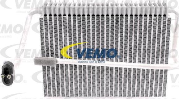 Vemo V30-65-0010 - Evaporator, air conditioning car-mod.net