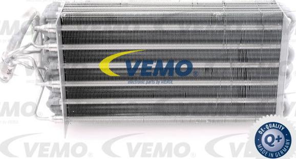 Vemo V20-65-0007 - Evaporator, air conditioning car-mod.net