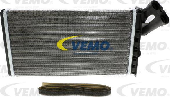 Vemo V22-61-0003 - Heat Exchanger, interior heating car-mod.net