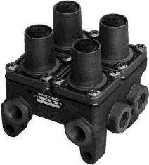 WABCO 934 702 250 0 - Multi-circuit Protection Valve, Compressed-air System car-mod.net