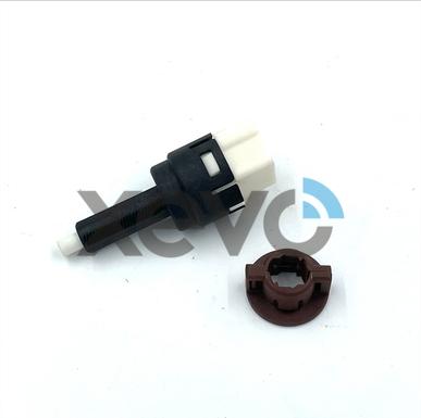 XEVO XBL7707 - Brake Light Switch / Clutch car-mod.net